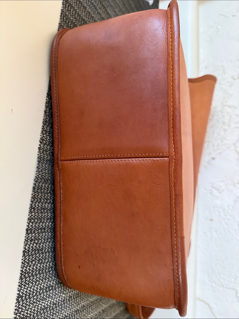 Vintage Coach Rambler - Picture 12 of 17